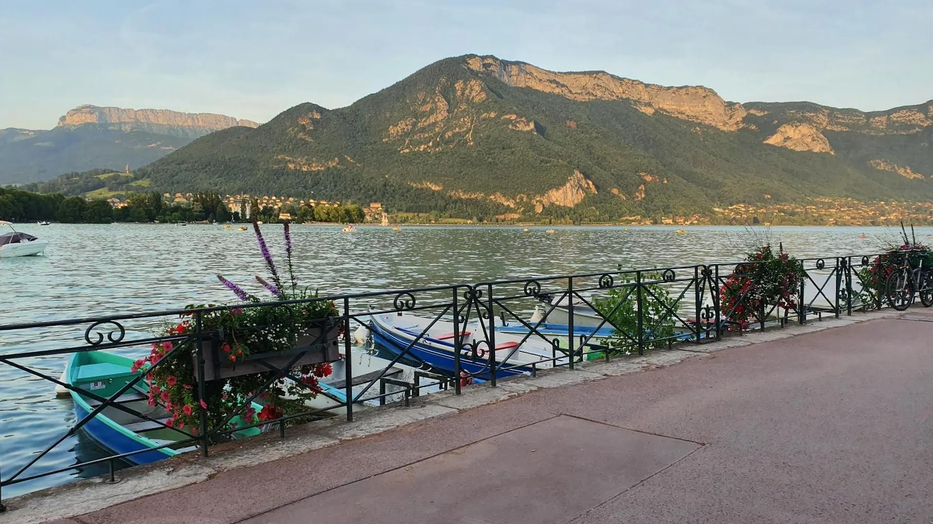 Hyper Centre Annecy Et Bord Du Lac Apartment